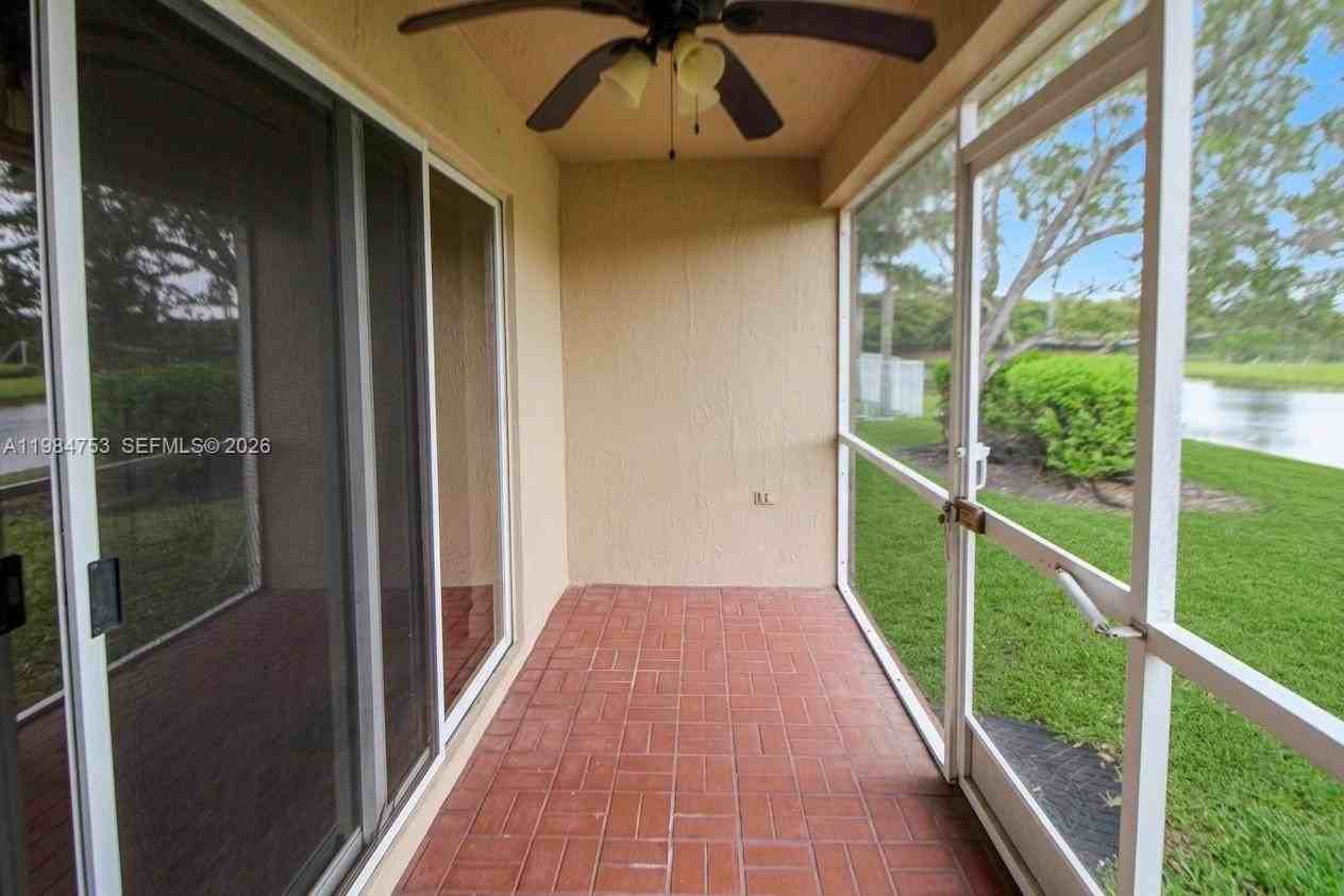 1918 Andromeda Ln #1918 - Photo 5 of 33