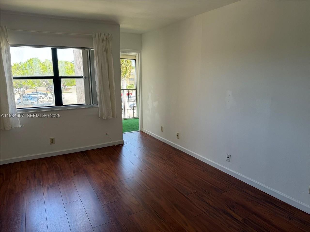 240 Lakeview Dr #308 - Photo 7 of 21