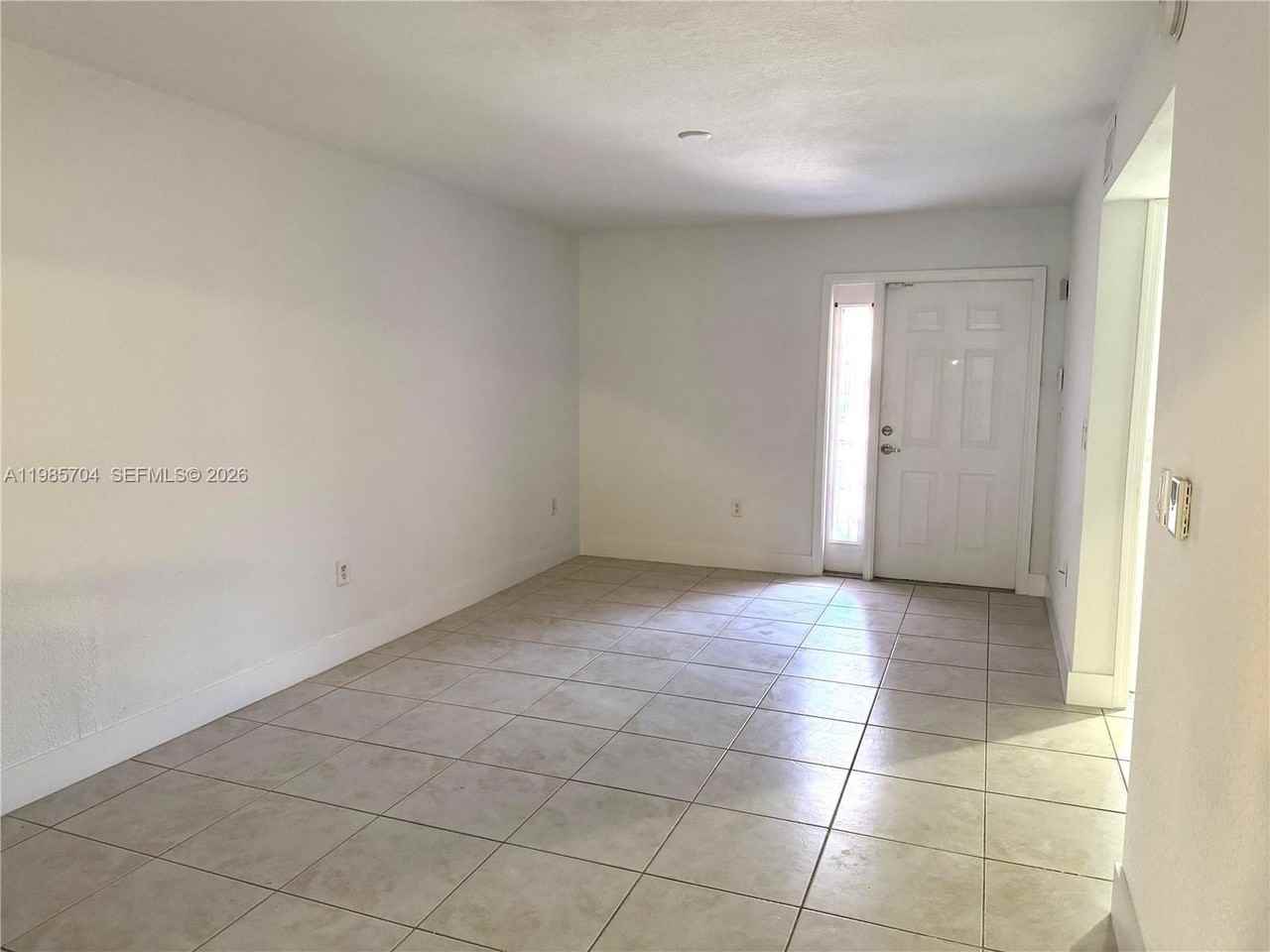 1260 Se 28th Ct #104 - Photo 5 of 14