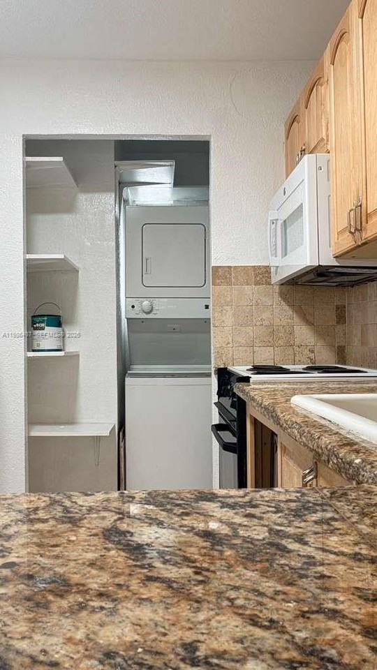 7910 Colony Cir N #308 - Photo 6 of 14