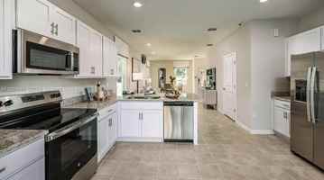 featured image of 3010 Skyline Loop #3010