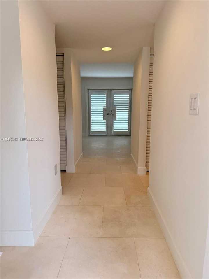 5570 Sw 70th Pl S #5570 - Photo 4 of 40