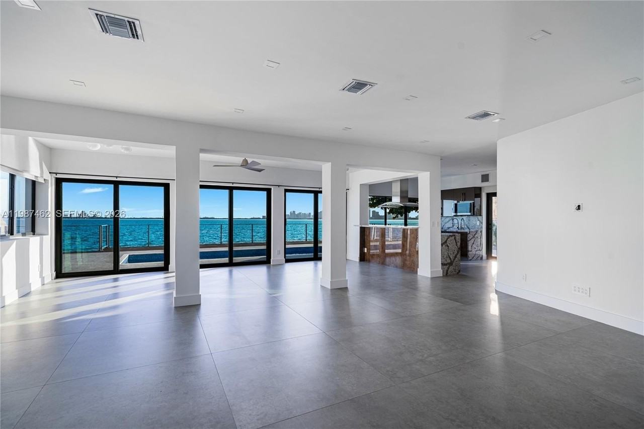 1351 Bay Ter #0 - Photo 6 of 42