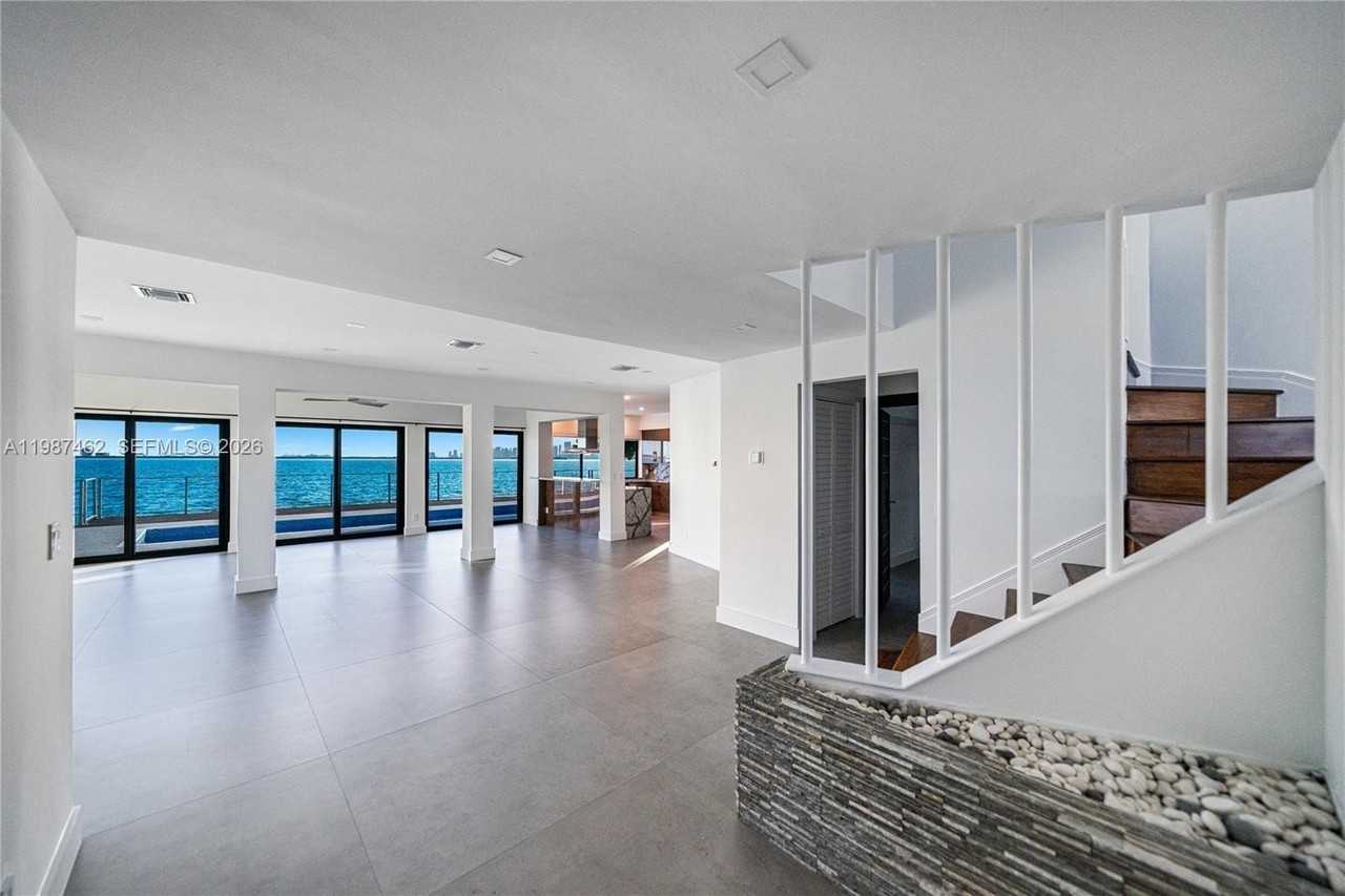 1351 Bay Ter #0 - Photo 7 of 42