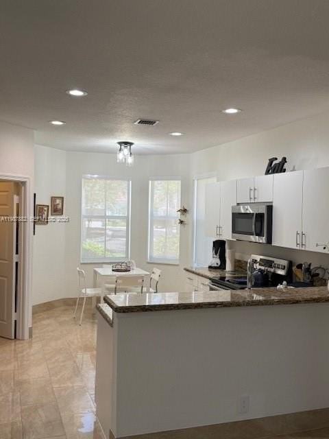 513 Live Oak Ln - Photo 6 of 19