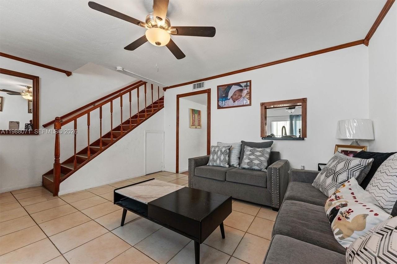 314 Ne 142nd St #16C - Photo 4 of 18