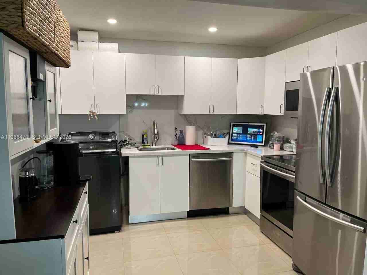 301 N Pine Island Rd #156 - Photo 2 of 16