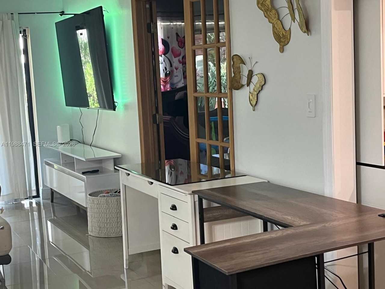 301 N Pine Island Rd #156 - Photo 6 of 16