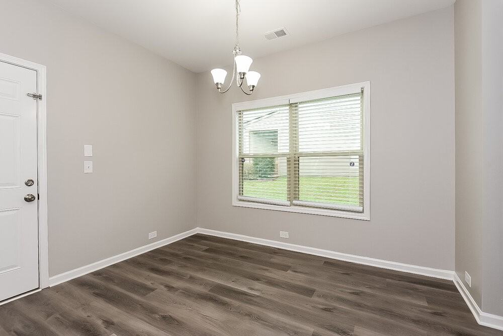 4038 Lake Manor Way - Photo 6 of 17