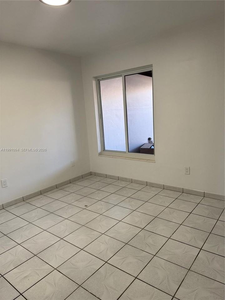 13001 Sw 53rd St #13001 - Photo 5 of 24