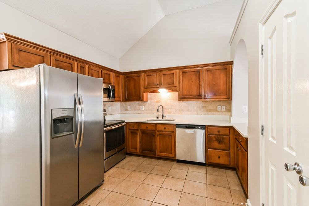 70 Desoto Ave - Photo 7 of 16