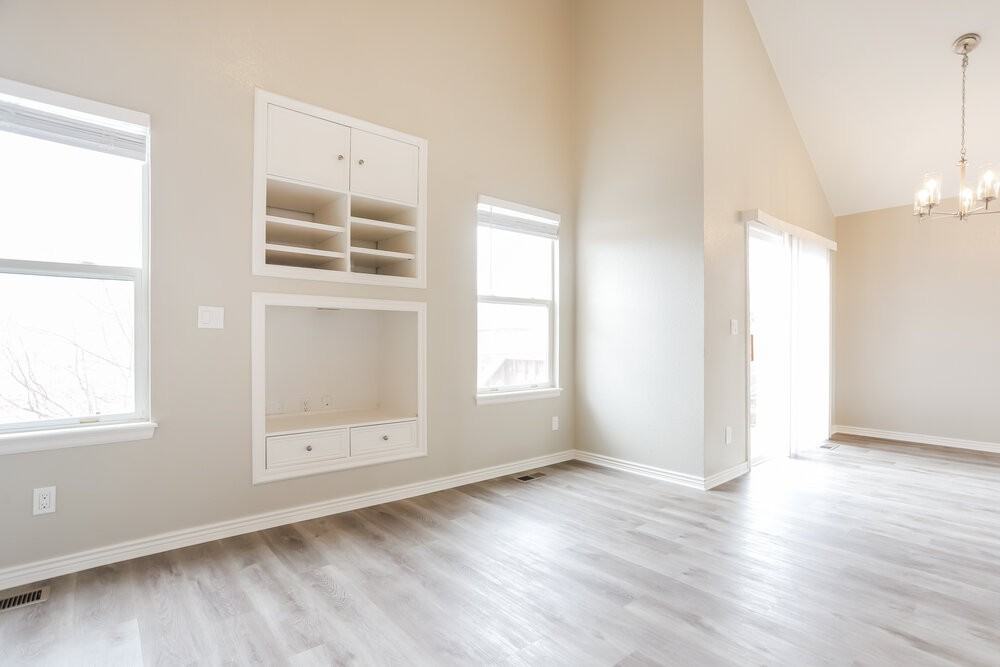 12525 S Beaver Creek Way - Photo 6 of 18