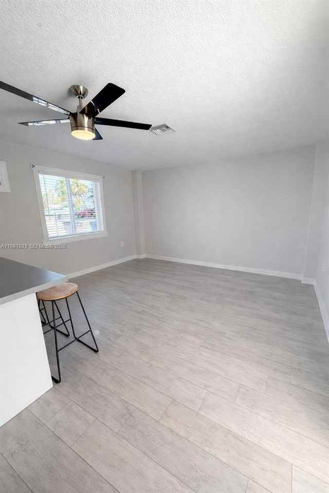 50 Orange Dr #B - Photo 4 of 7
