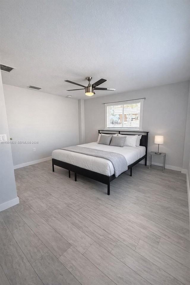 50 Orange Dr #B - Photo 5 of 7