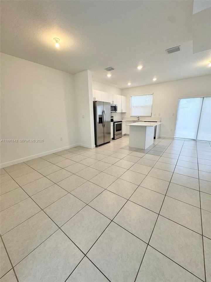 12986 Sw 232nd Ter #12986 - Photo 2 of 11