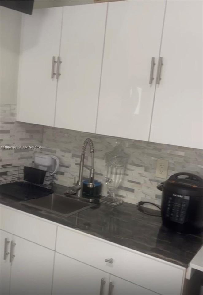 14554 Sw 161st Ct - Photo 3 of 16