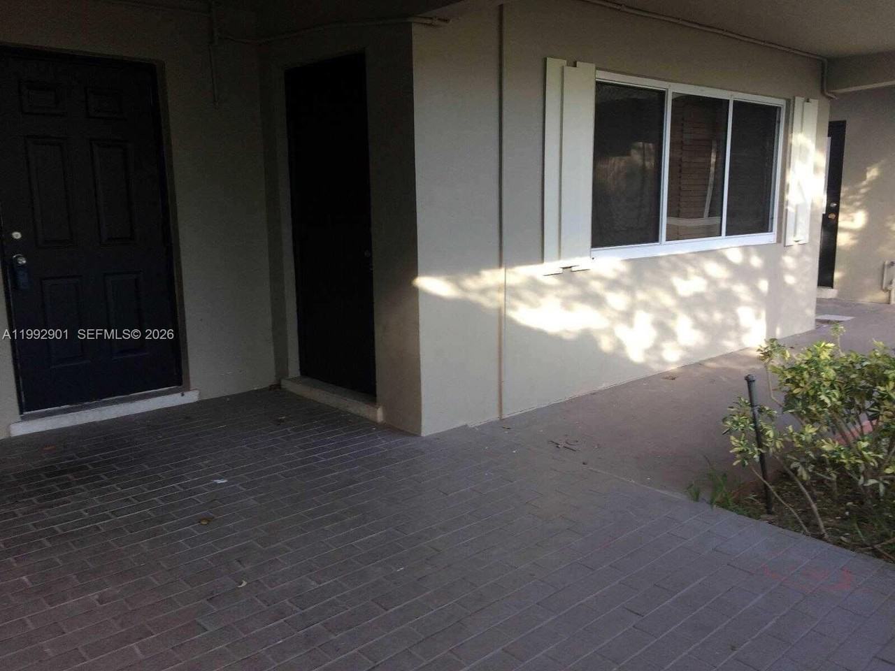 265 Sw 7th St #1 - Photo 7 of 16