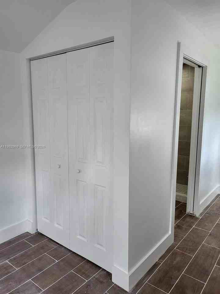 11875 Sw 186th St #1 - Photo 4 of 5