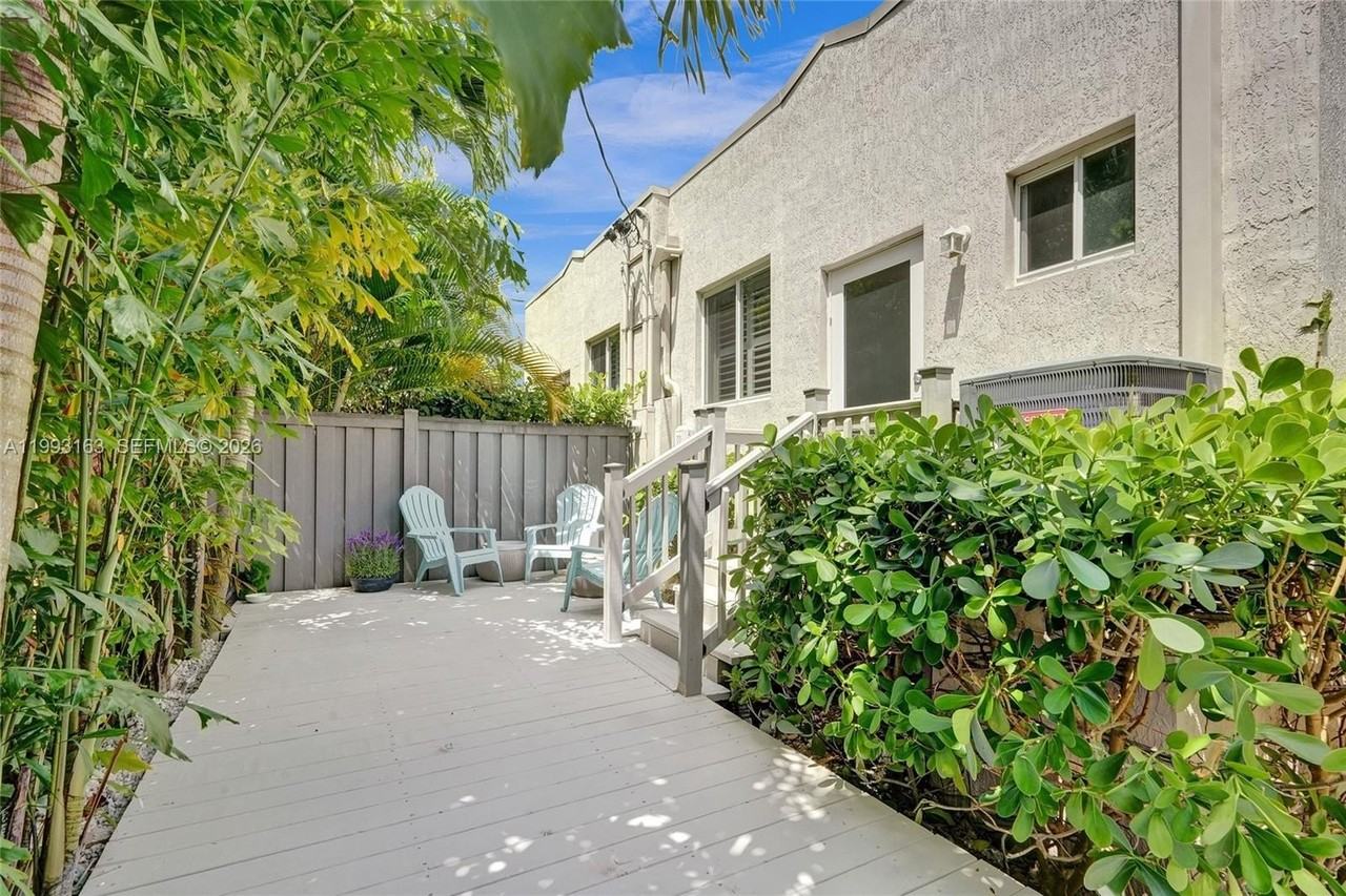 62 Ne 26th St #62 - Photo 4 of 40