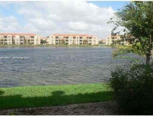 11617 Nw 62nd Ter #430 - Photo 2 of 7