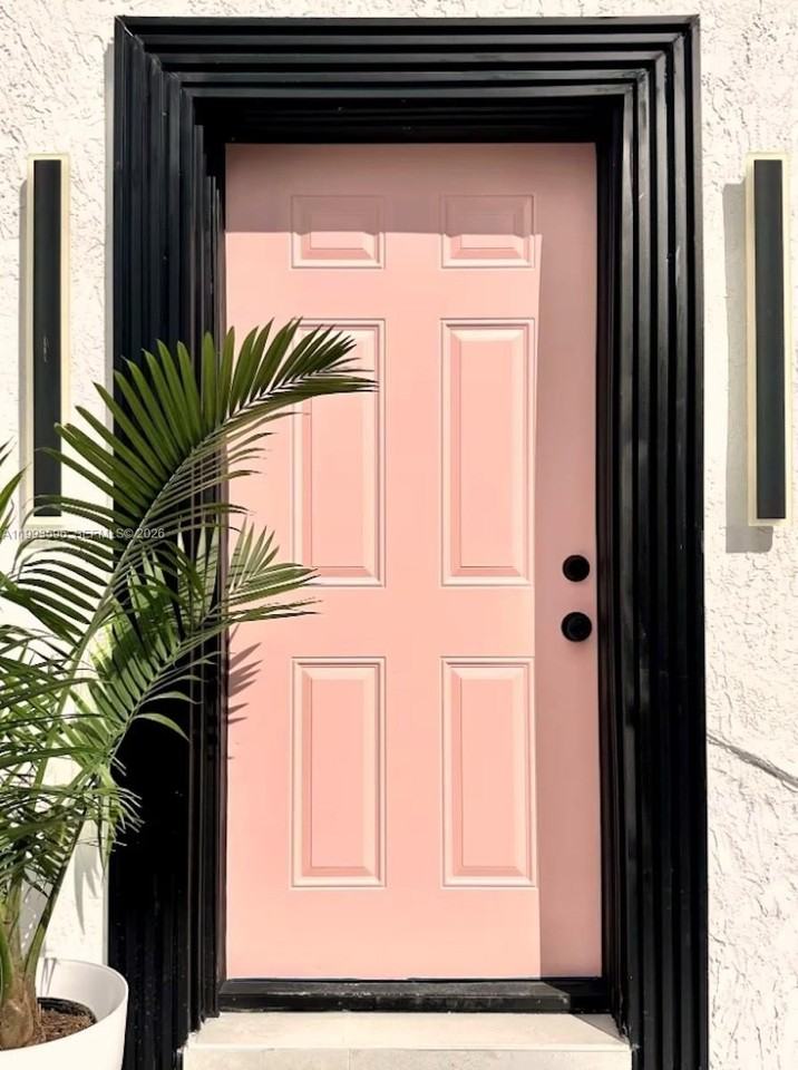 745 Nw 47th Ter - Photo 3 of 15