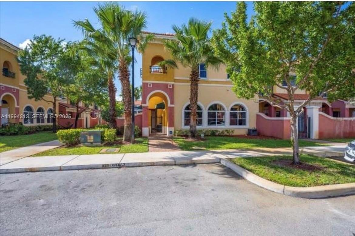 3529 Nw 29th Pl - Photo 3 of 18