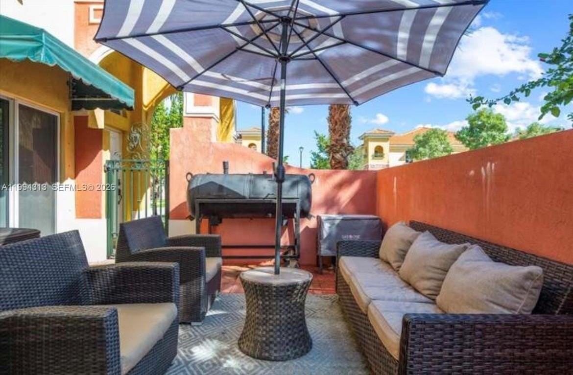 3529 Nw 29th Pl - Photo 5 of 18