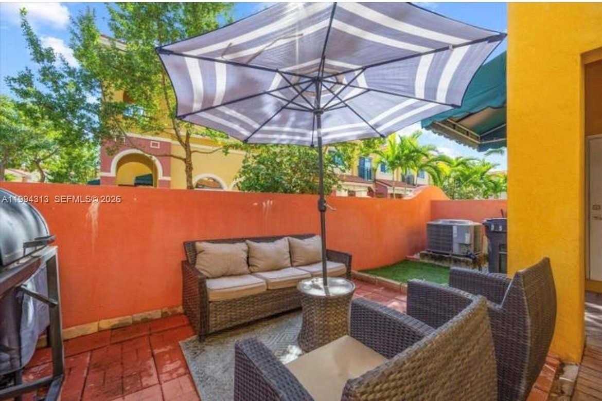 3529 Nw 29th Pl - Photo 6 of 18