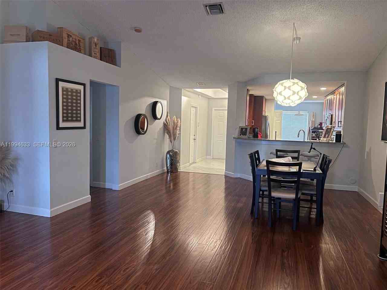 1852 Andromeda Ln - Photo 4 of 20