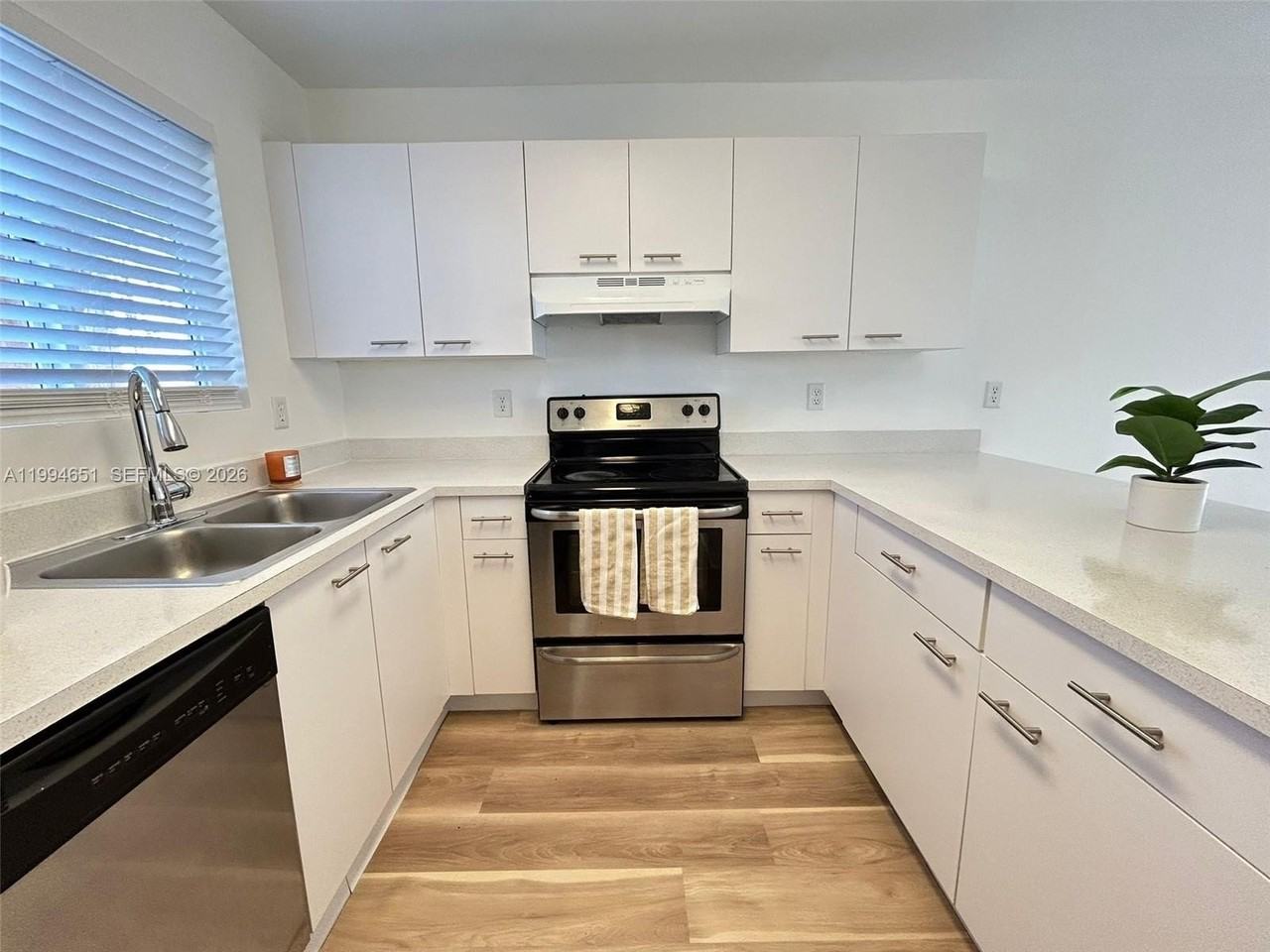 6255 Kendale Lakes Cir #225 - Photo 2 of 46