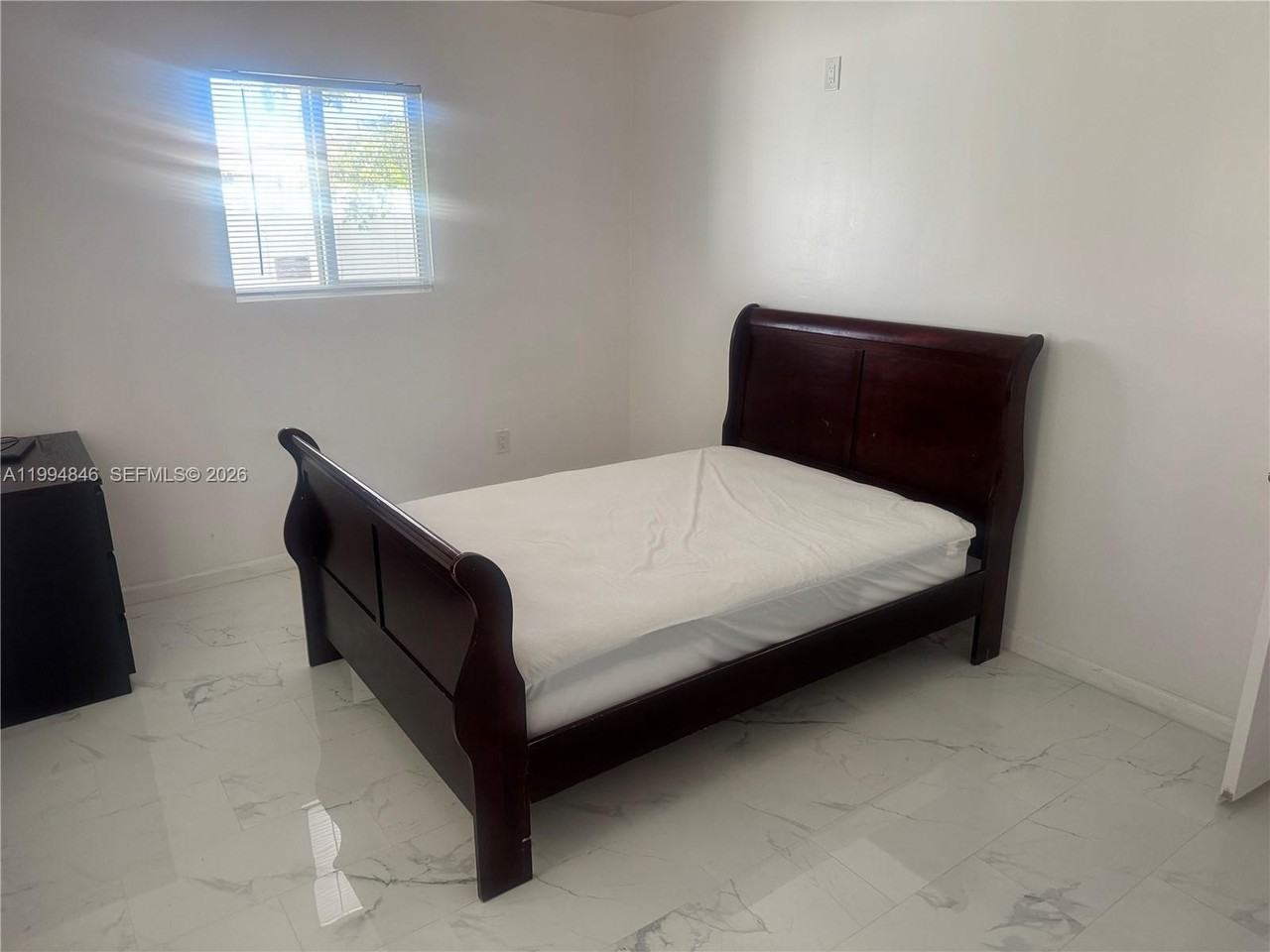 1261 Ne 209th Ter #1 - Photo 3 of 16