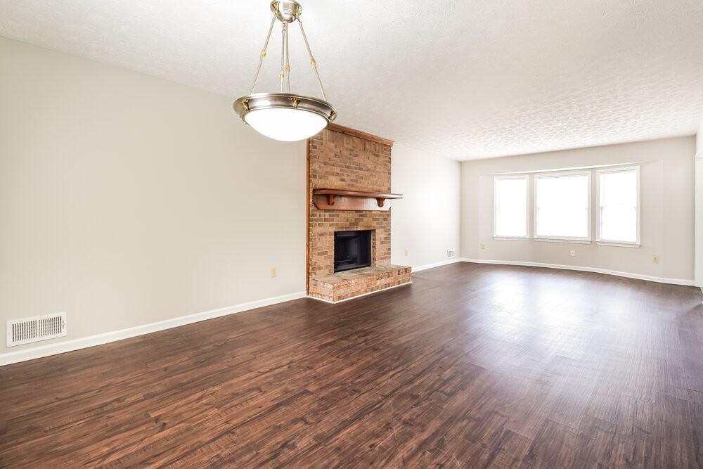 1308 Autumn Hill Ln - Photo 6 of 17