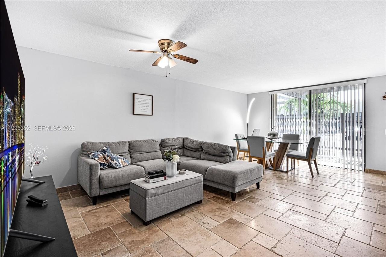 1424 Nw 113th Way - Photo 6 of 39