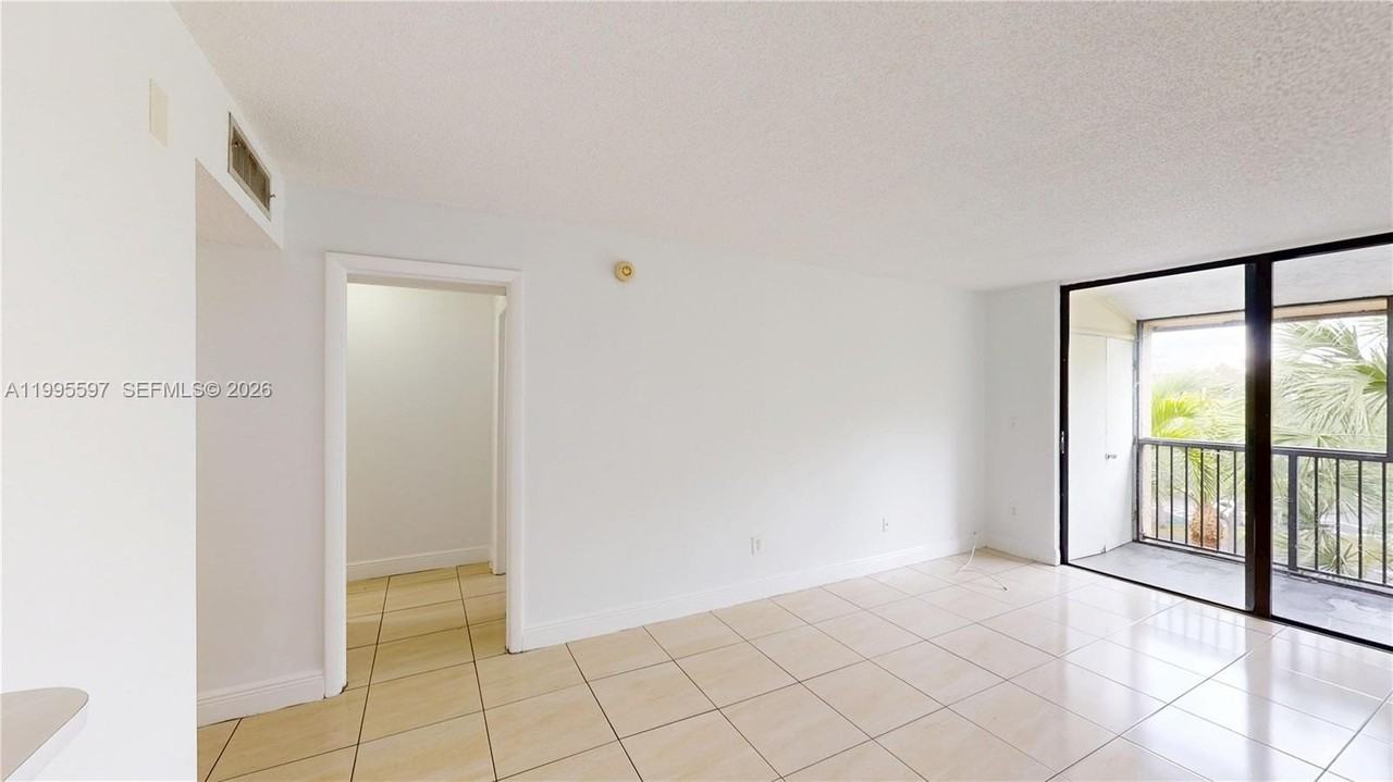 14201 N Kendall Dr #401D - Photo 2 of 15