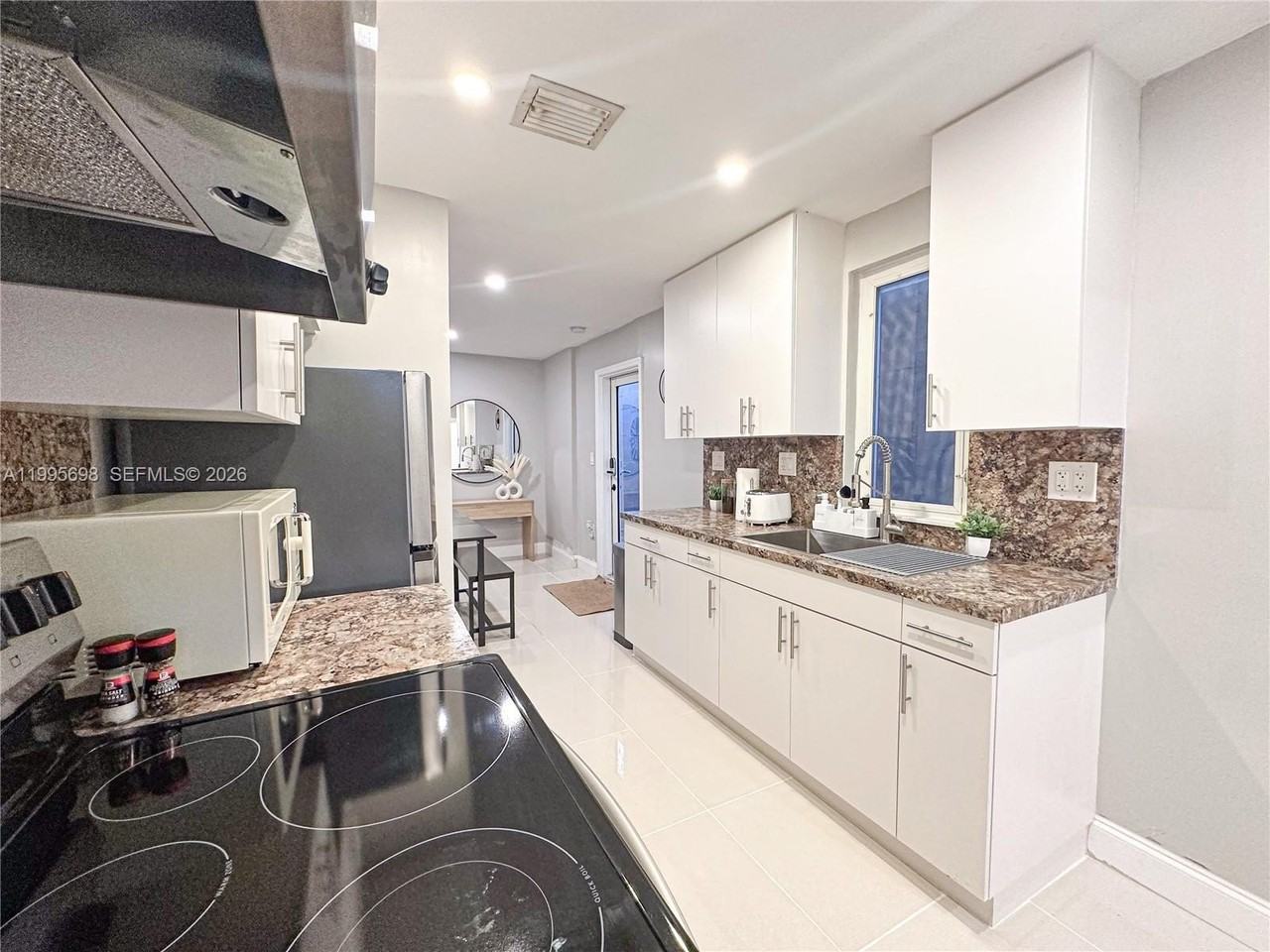 174 Ne 55th St #1 - Photo 7 of 22
