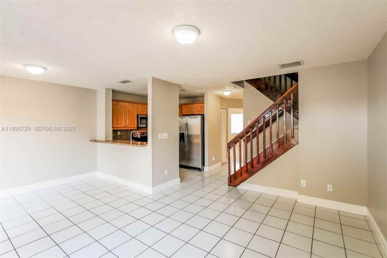 13921 Sw 173rd Ter - Photo 5 of 18