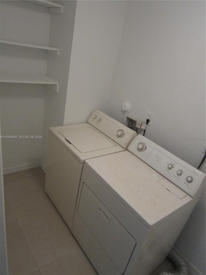 2512 Nw 175th Ter - Photo 7 of 10