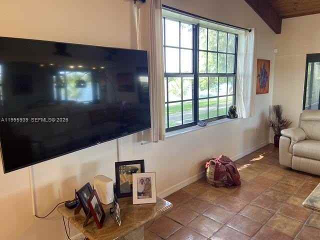 10361 Juniper Ct #10361 - Photo 4 of 19