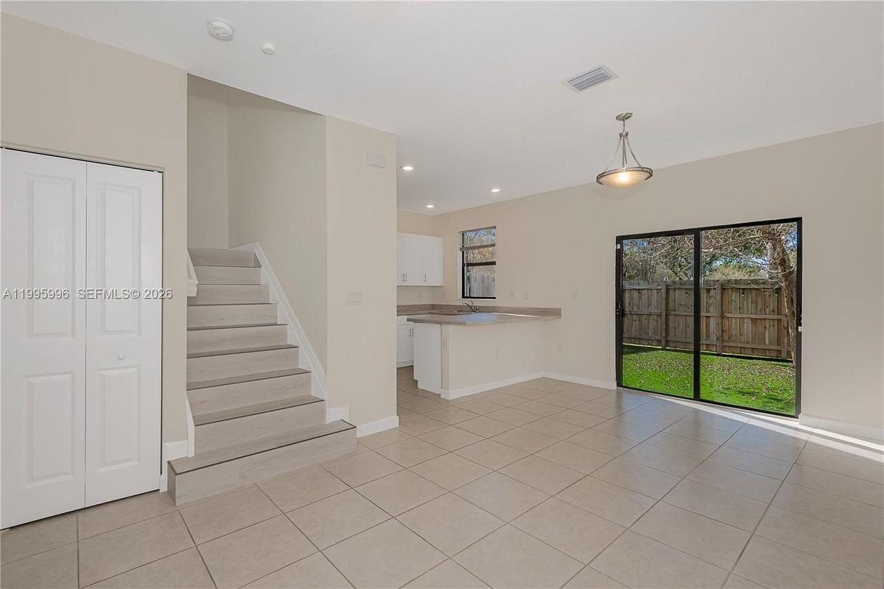 14732 Sw 181st Ter - Photo 2 of 27