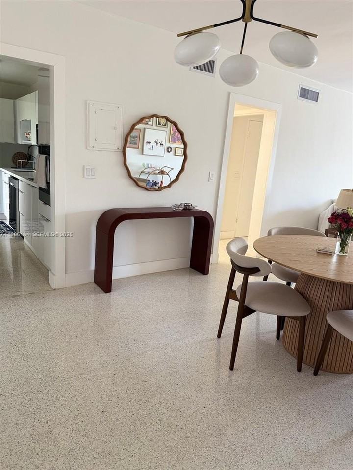 9700 W Bay Harbor Dr #506 - Photo 4 of 18