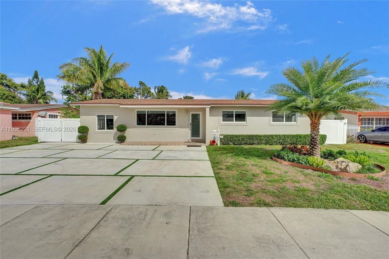 19625 Nw 6th Pl - Photo 2 of 50