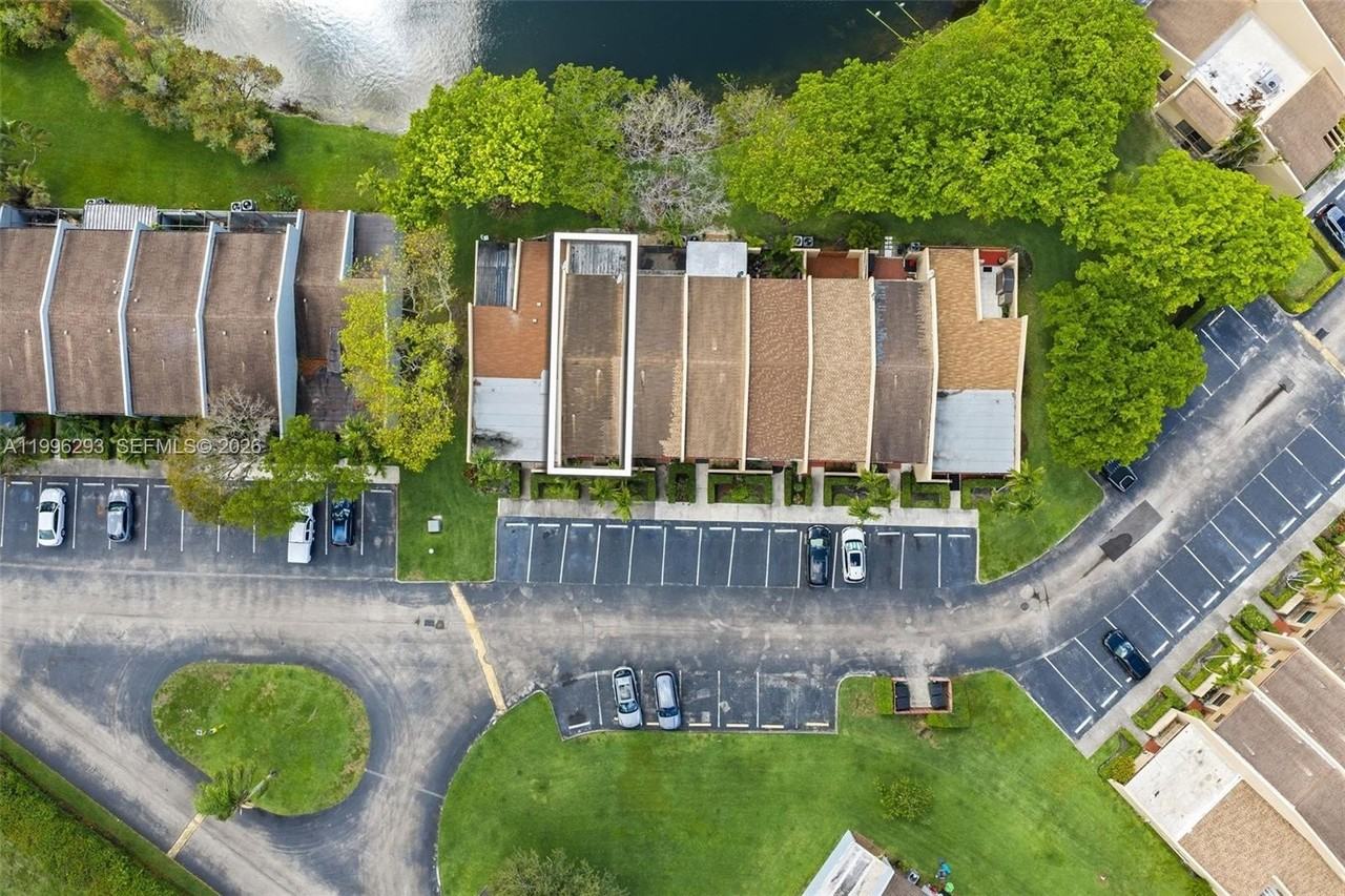 1360 Nw 97th Ter #272 - Photo 2 of 41