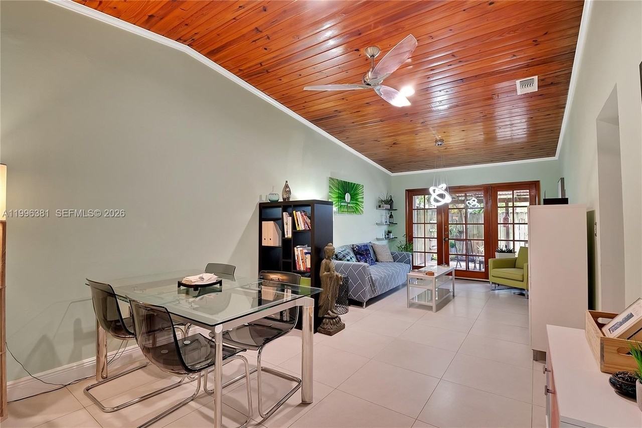 11426 Nw 4th Ter #11426 - Photo 6 of 26