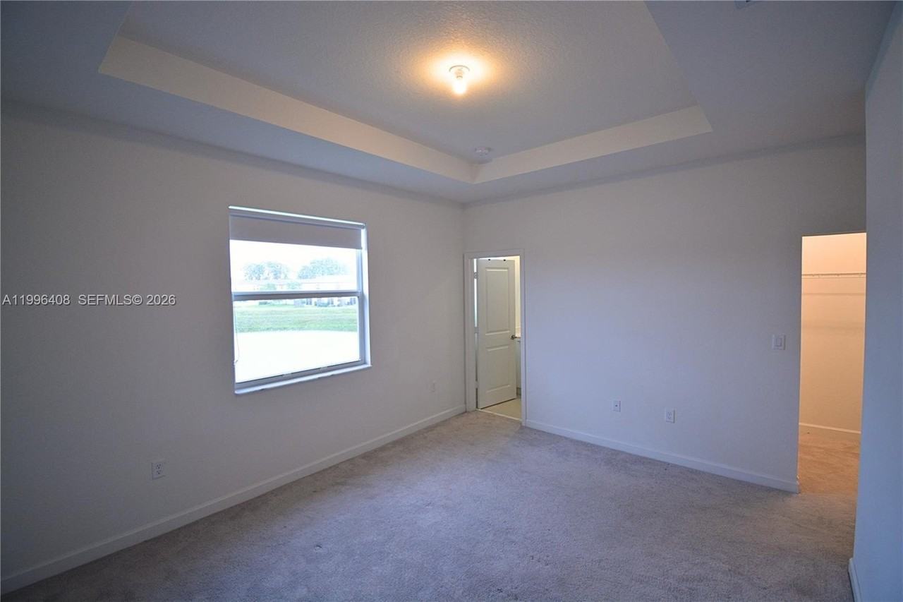 2375 Nw 122nd Ter - Photo 4 of 41