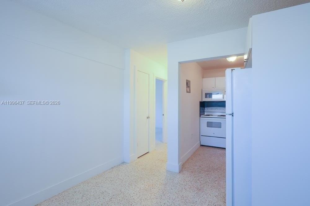 3050 Nw 21st Ave #9 - Photo 5 of 12