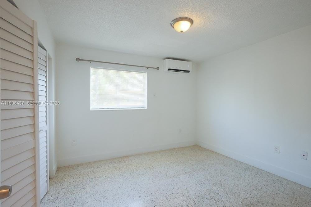 3050 Nw 21st Ave #9 - Photo 7 of 12