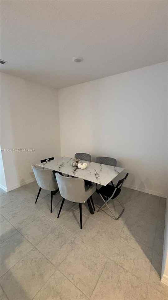 219 Bottle Brush Dr - Photo 7 of 24