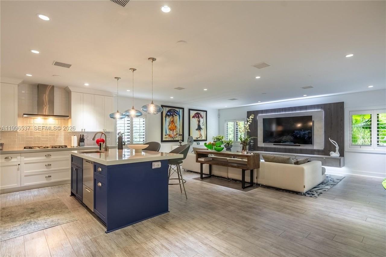 231 Fluvia Ave #0 - Photo 3 of 21