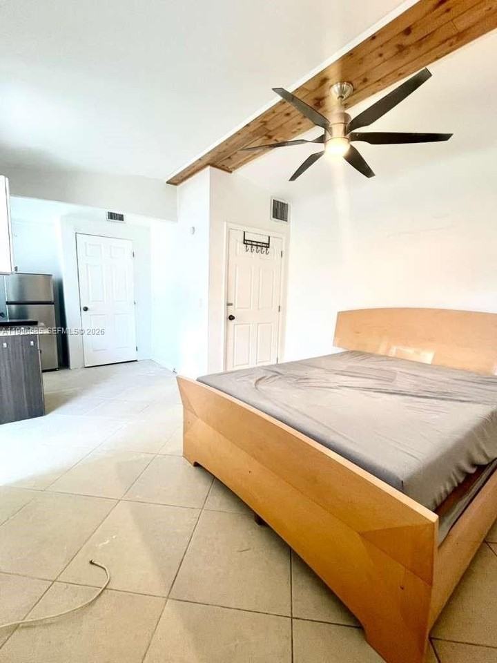 1815 Ne 174th St #0 - Photo 5 of 9