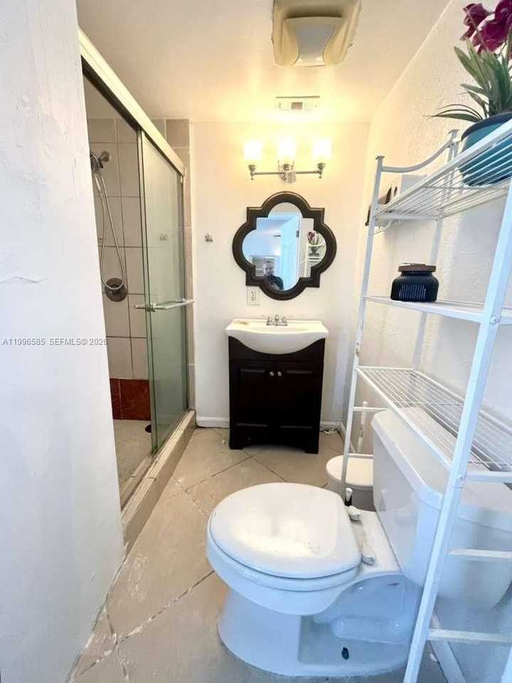 1815 Ne 174th St #0 - Photo 7 of 9